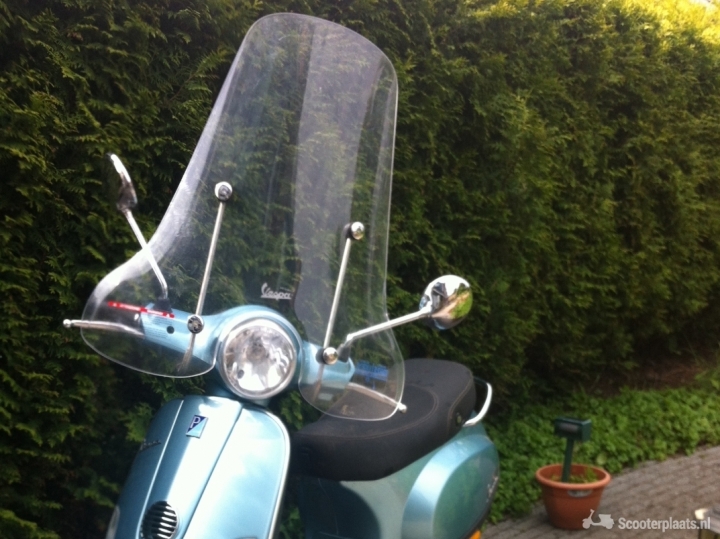 Vespa LX 50 blauw